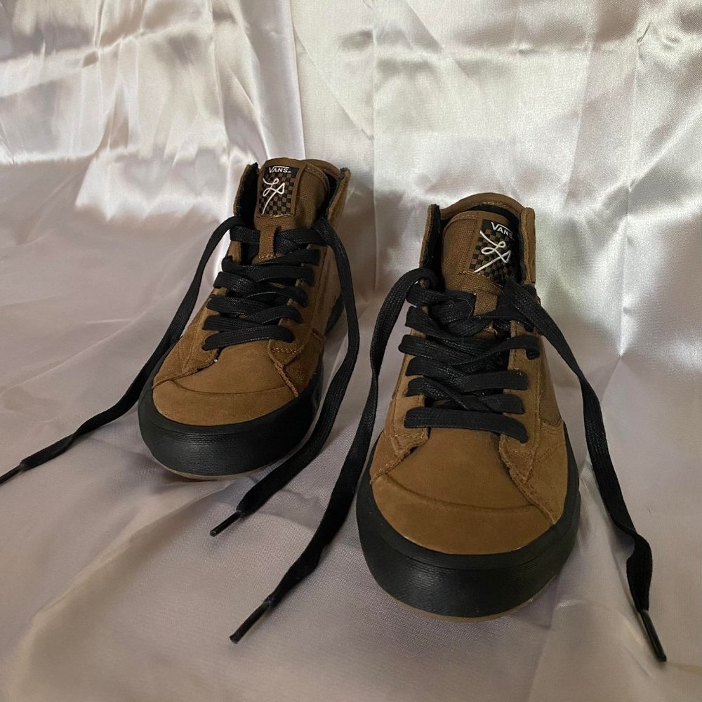 Vans Men's Brown and Black Lace-Up Skate Shoes